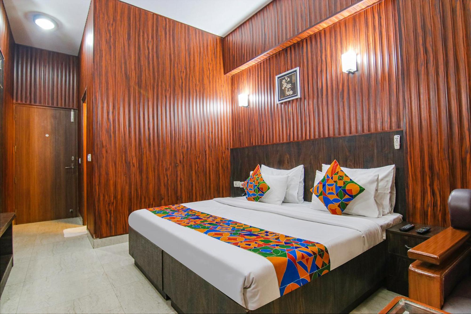Fabhotel Prime The Rivlet Mg Road Gurgaon Zewnętrze zdjęcie