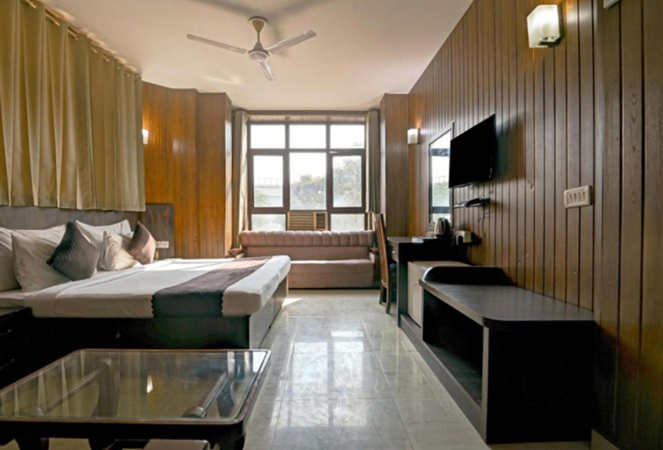 Fabhotel Prime The Rivlet Mg Road Gurgaon Zewnętrze zdjęcie